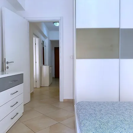 Apartment Charming And - Sleeps 6