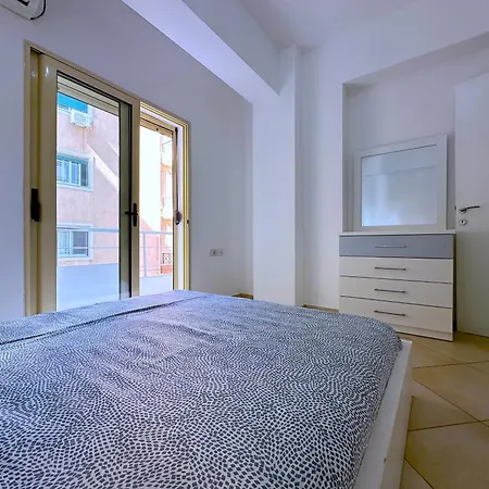 Charming And - Sleeps 6 Апартаменты Саранда
